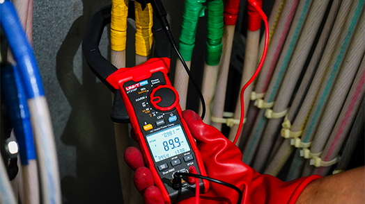 Ứng dụng ampe kìm đo công suất UNI-T UT219P